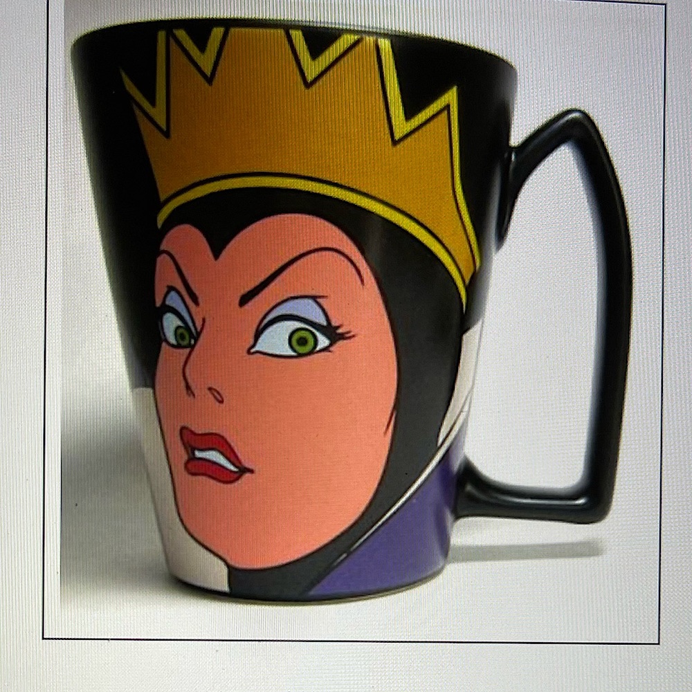 DISNEY COLLECTIBLE AND MEMORABILIA